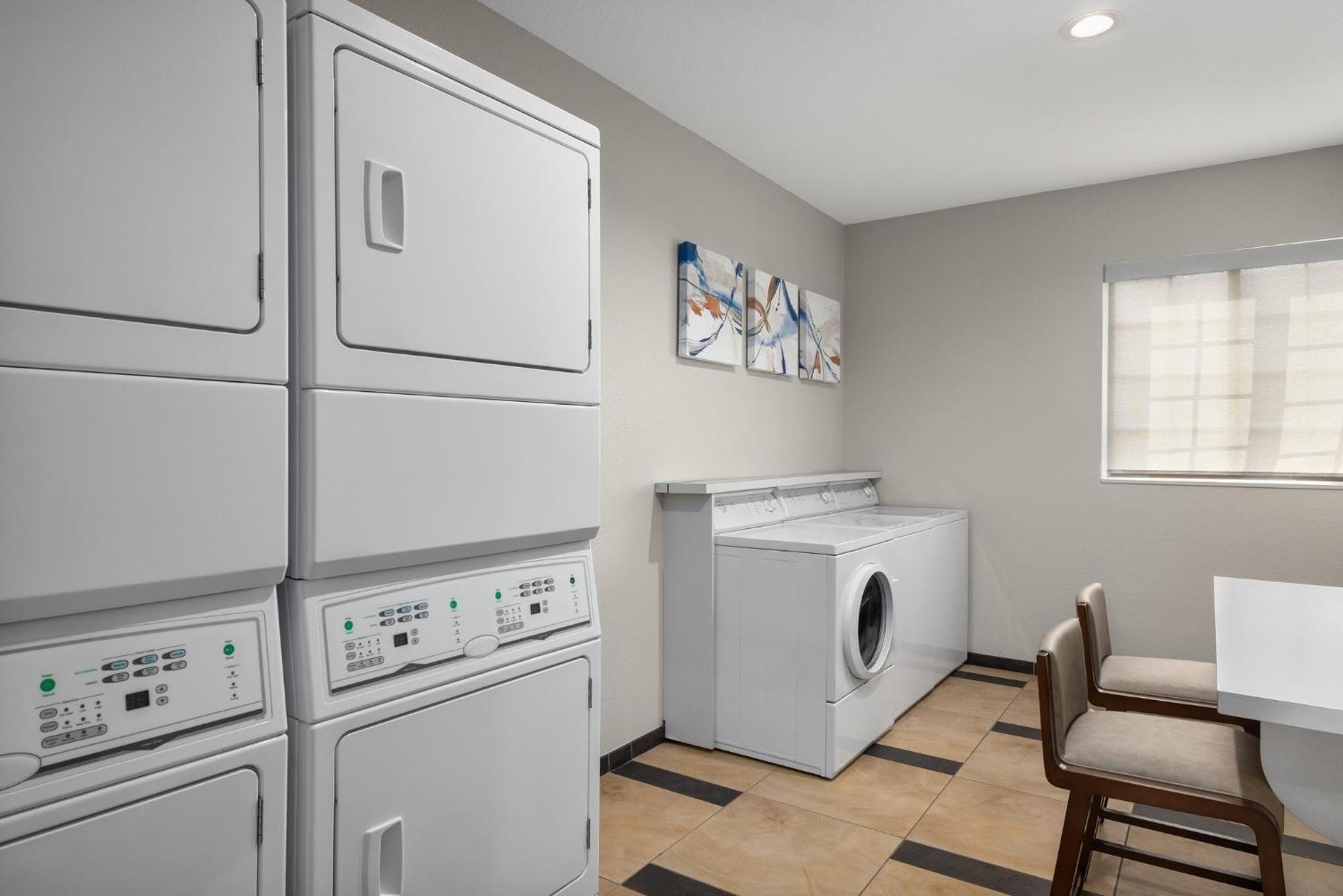 Candlewood Suites Alexandria By Ihg Exteriör bild