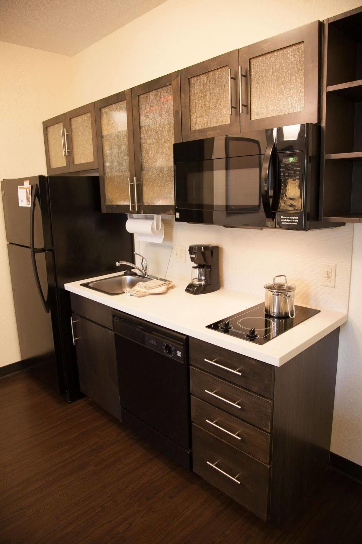 Candlewood Suites Alexandria By Ihg Exteriör bild